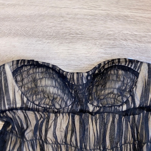 LaRok babydoll strapless top layered black mesh with pleats - Picture 4 of 8